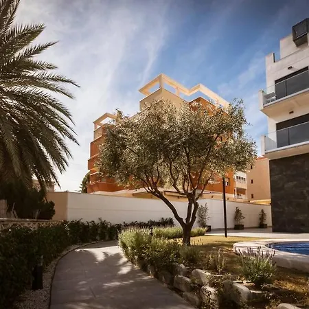 Modern Muchavista Apartment