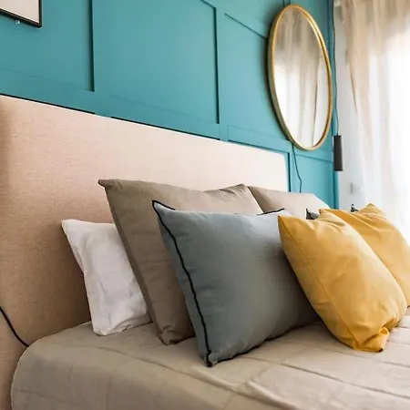 Modern Muchavista Apartment